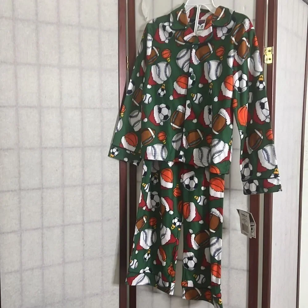 UP LATE NWT PAJAMAS 2 PIECE‎ SET SIZE 8